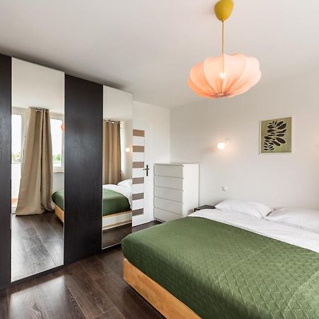Saska Kepa Green Apartment Warschau Exterior foto